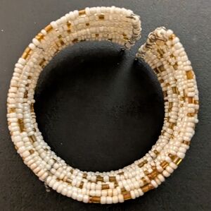 Artisan White and Gold Beaded Bracelet